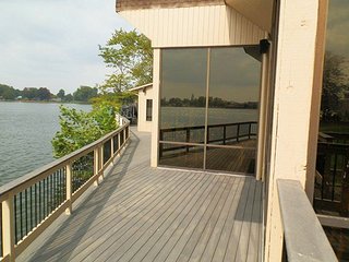 Property photo 5 - Turn-Key Lakefront Commercial Property Real Estate and Liquor License Auction